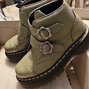 Doc Martens Devon Boots